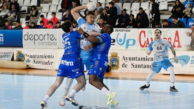 Macapá, durante un partido en La Albericia.
