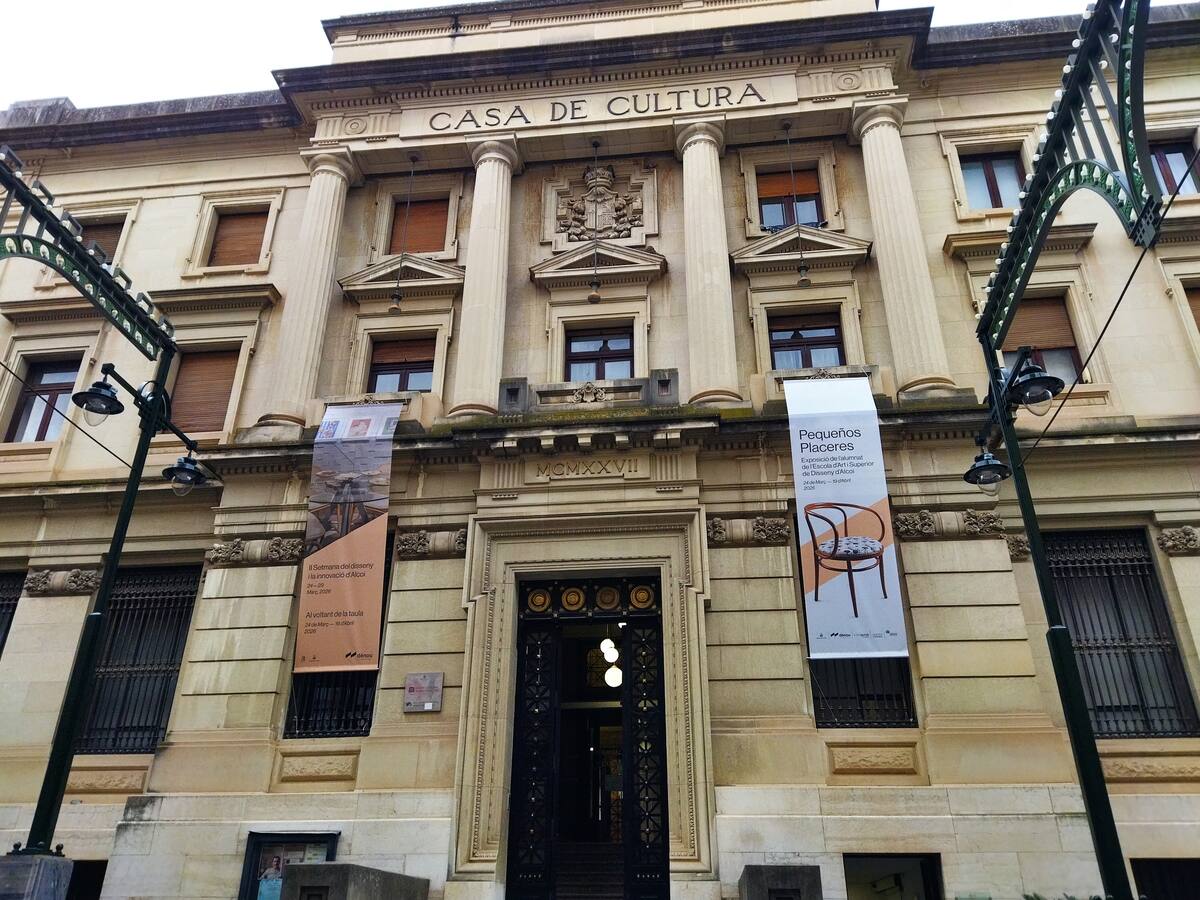 Alcoy celebrarà el Dia del Llibre amb el centenari d’Armando Santacreu i una programació d’activitats infantils i literàries