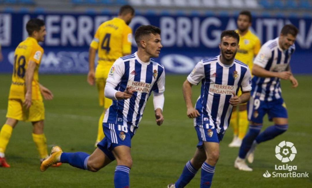 Primer empate de la Ponferradina en la presente temporada , el conjunto berciano mereció la victoria ya que en hasta tres veces estrelló el balón en el palo.