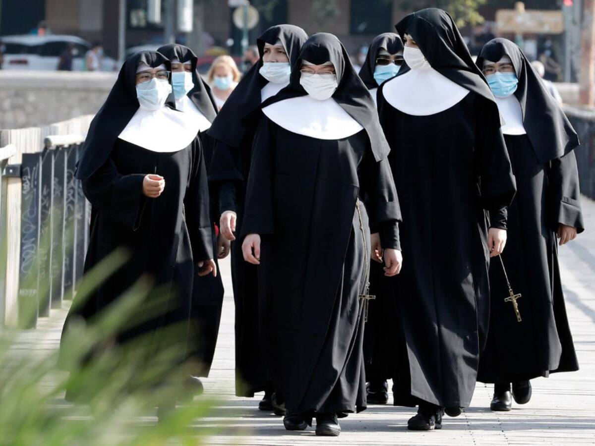 El PP pide a la Generalitat PCR masivos ante el aumento de nuevos casos en València