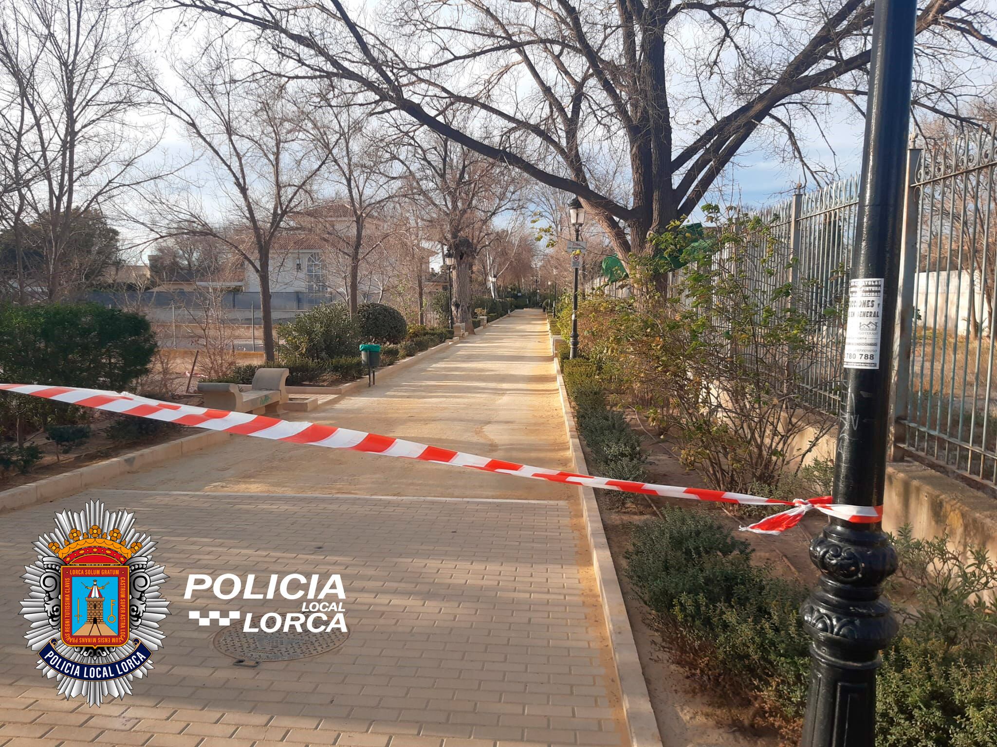 Precintan Las Alamedas de Lorca a causa del viento