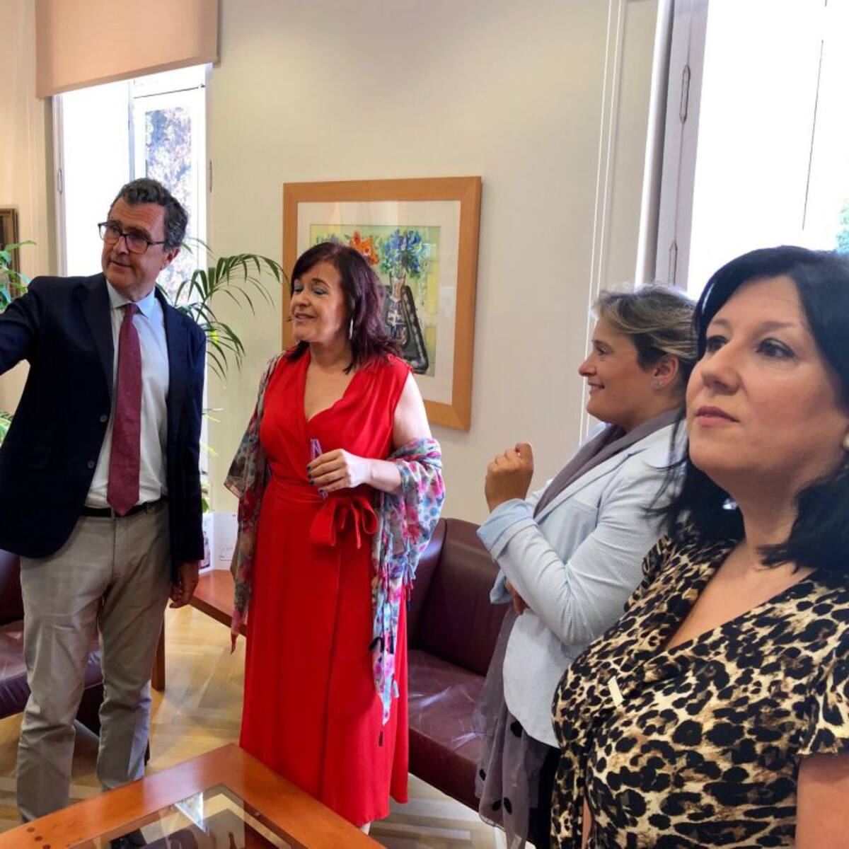 Reunión entre el Ayuntamiento de Murcia y la Organización de Mujeres Empresarias para estrechar lazos