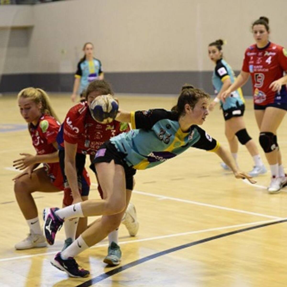 ¿Por qué se permite el deporte que contagia?