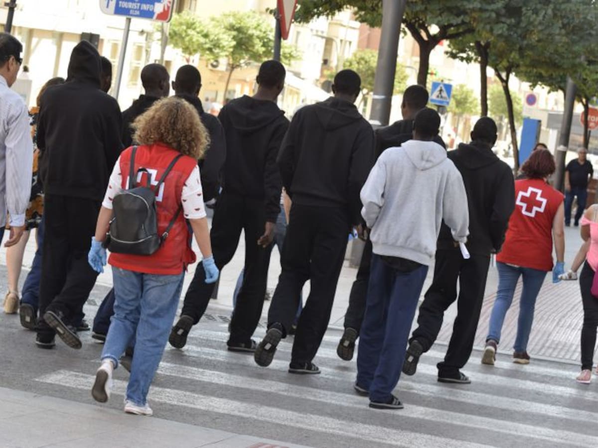 Elda acoge a diez inmigrantes de las Costas de Almería