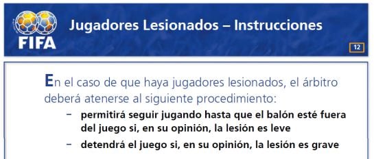 Cómo debe actuar el arbitro cuando hay un jugador lesionado