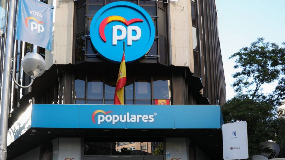 El juez amplía un año la investigación por la presunta financiación irregular del PP