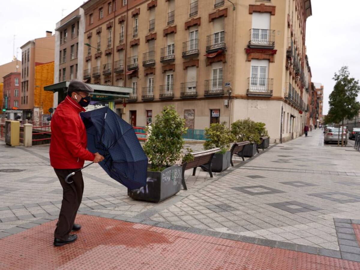 Rachas de viento de más de 120 por hora en Fuente el Sol