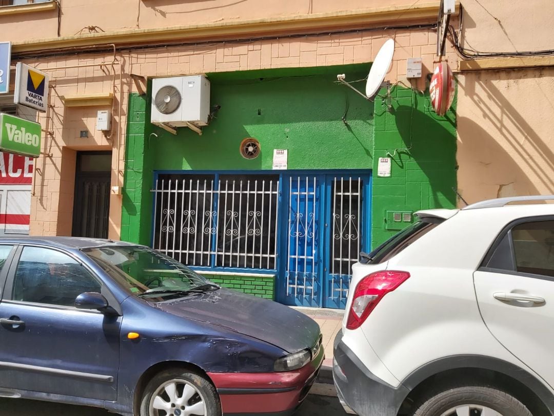 Fachada del local en el que ha intervenido la Policía Nacional de Aranda en el último operativo anti-droga