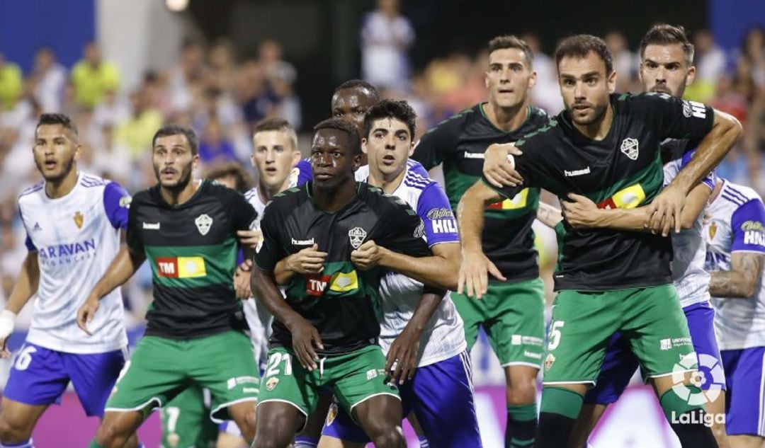 Clemente debutó con el Real Zaragoza ante el Elche