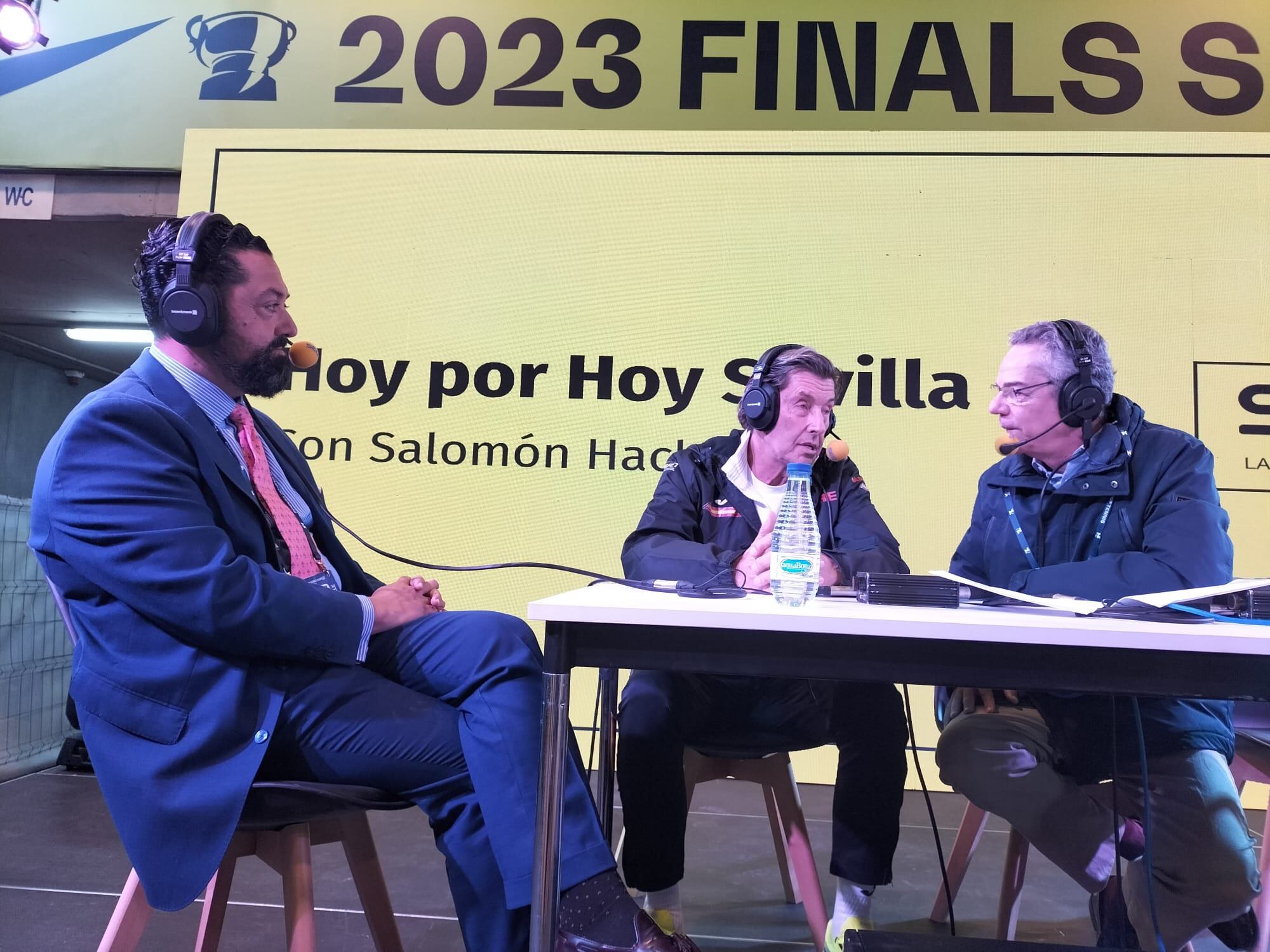 José María Arrabal y Javier Soler con Salomón Hachuel