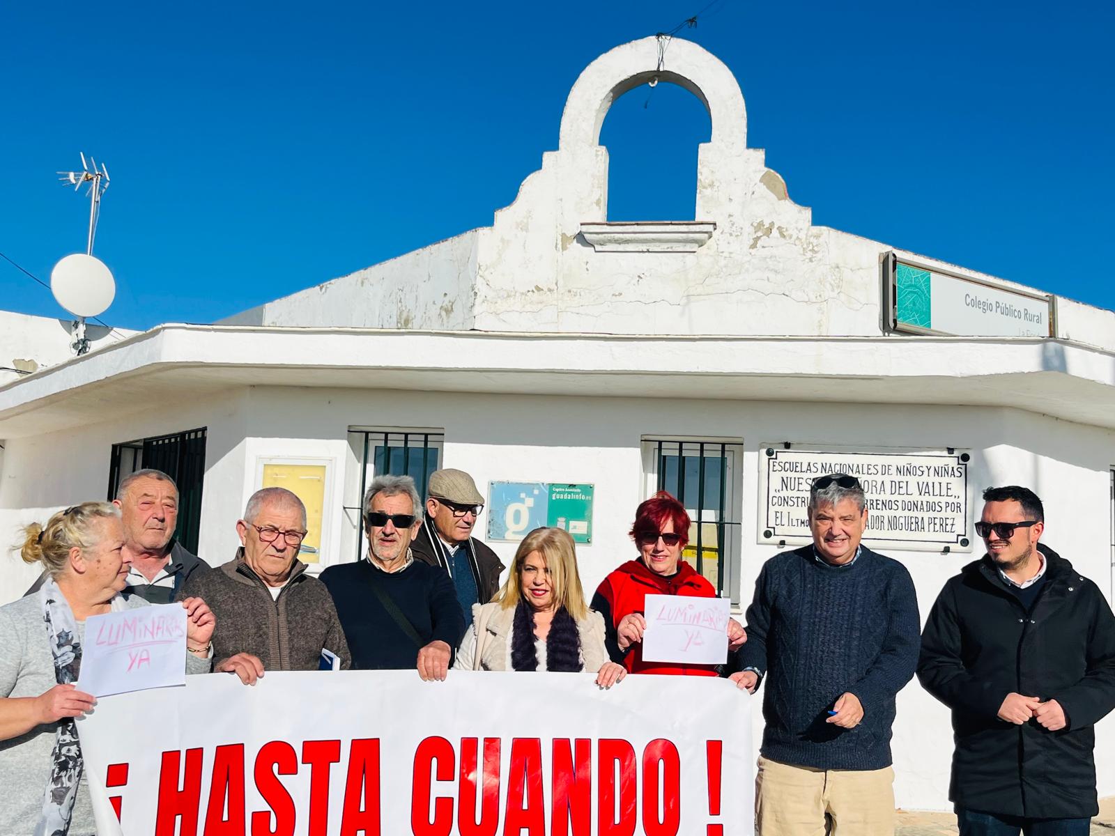 Mamen Sánchez junto a miembros de la Federación Jerez Urbano y Rural