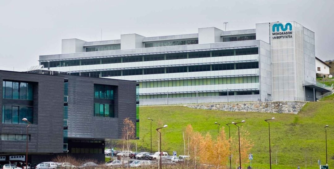 El objetivo de la iniciativa es que "nadie se quede sin estudiar en Mondragon Unibertsitatea por el impacto del coronavirus o por cualquier otro motivo económico", ha explicado esta institución académica en un comunicado