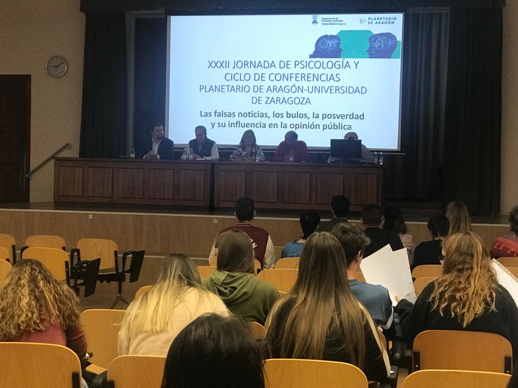 Momento de la inauguración de la Jornada de Psicología