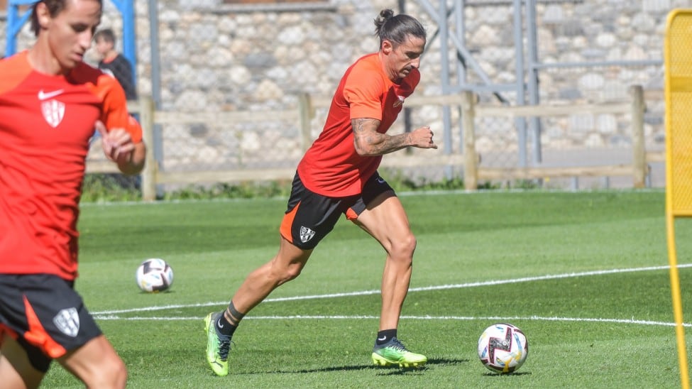 Marc Mateu es baja por lesión este domingo en Mendizorroza