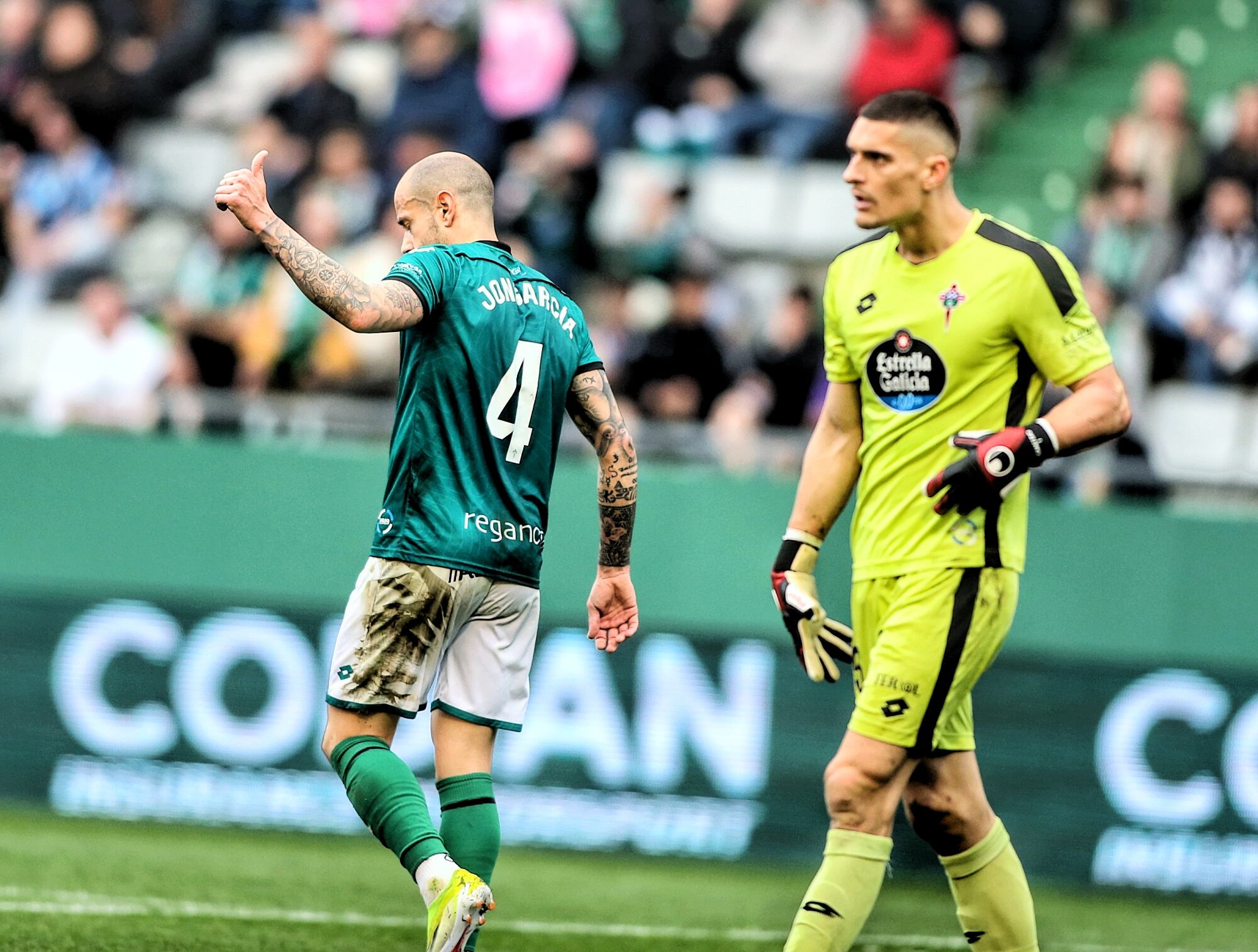 Jon García y Ander Cantero, durante el Racing-Valladolid de A Malata (foto: Cadena SER)