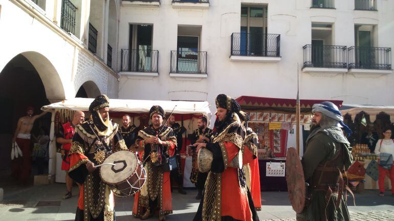 Varios grupos de actores y músicos serán los encargados de animar el mercado árabe y las calles del Casco Antiguo en Al-Mossassa.