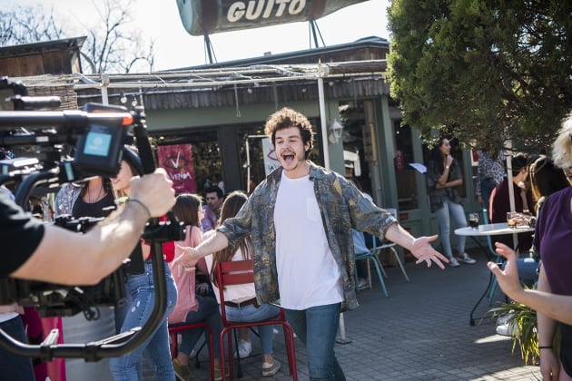 Miki durante la grabación del videoclip de &#039;La venda&#039;