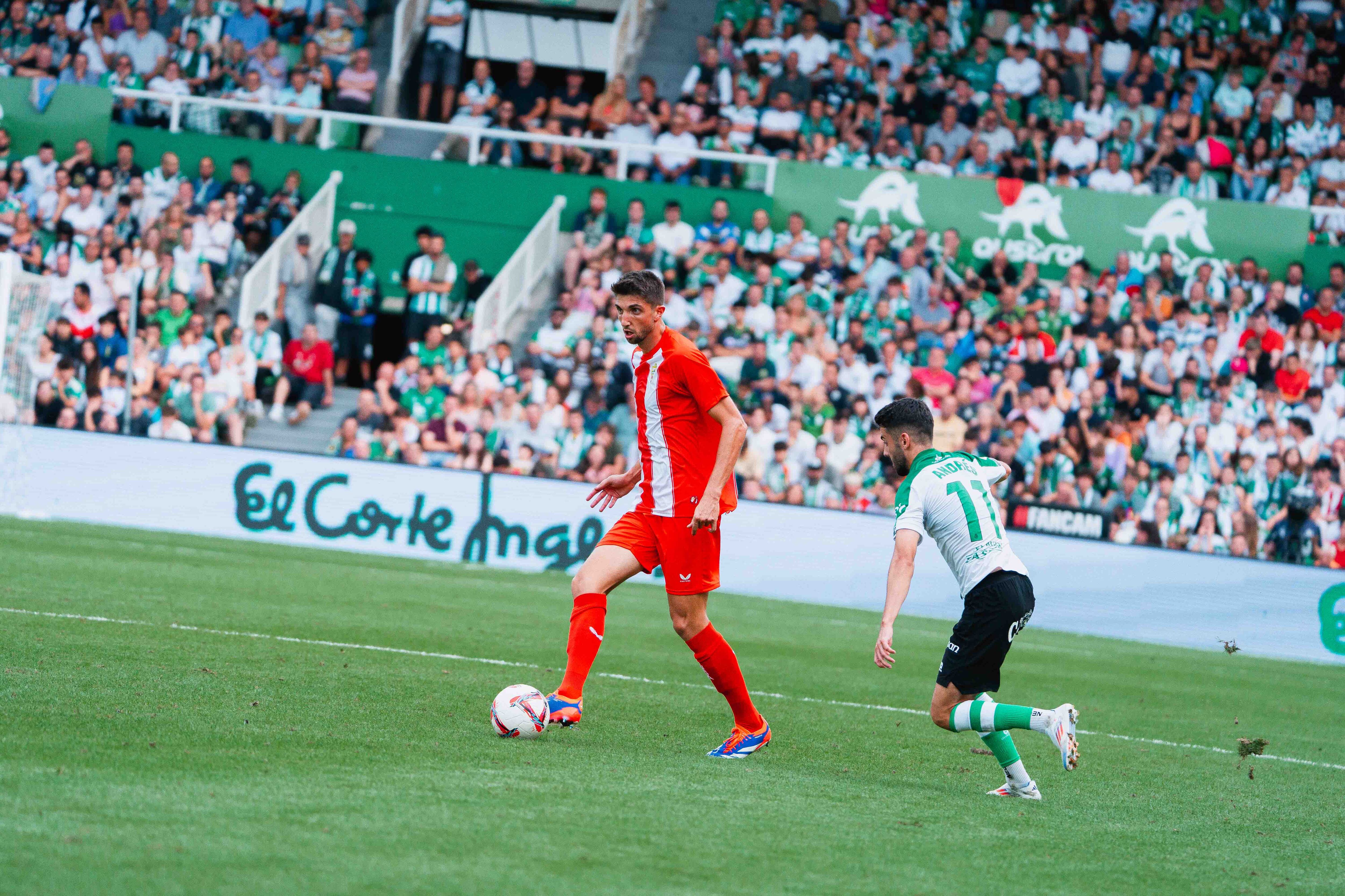 Édgar está llamado a ser un futbolista clave en la pizarra del Almería 24-25 para lograr el sueño de volver a la Liga de las Estrellas.