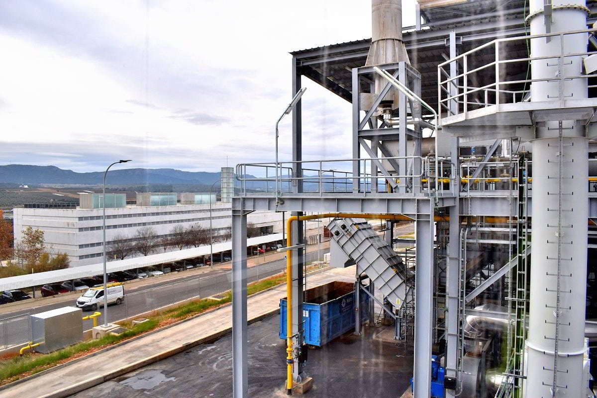 Instalación industrial en polígono La Nava de Puertollano