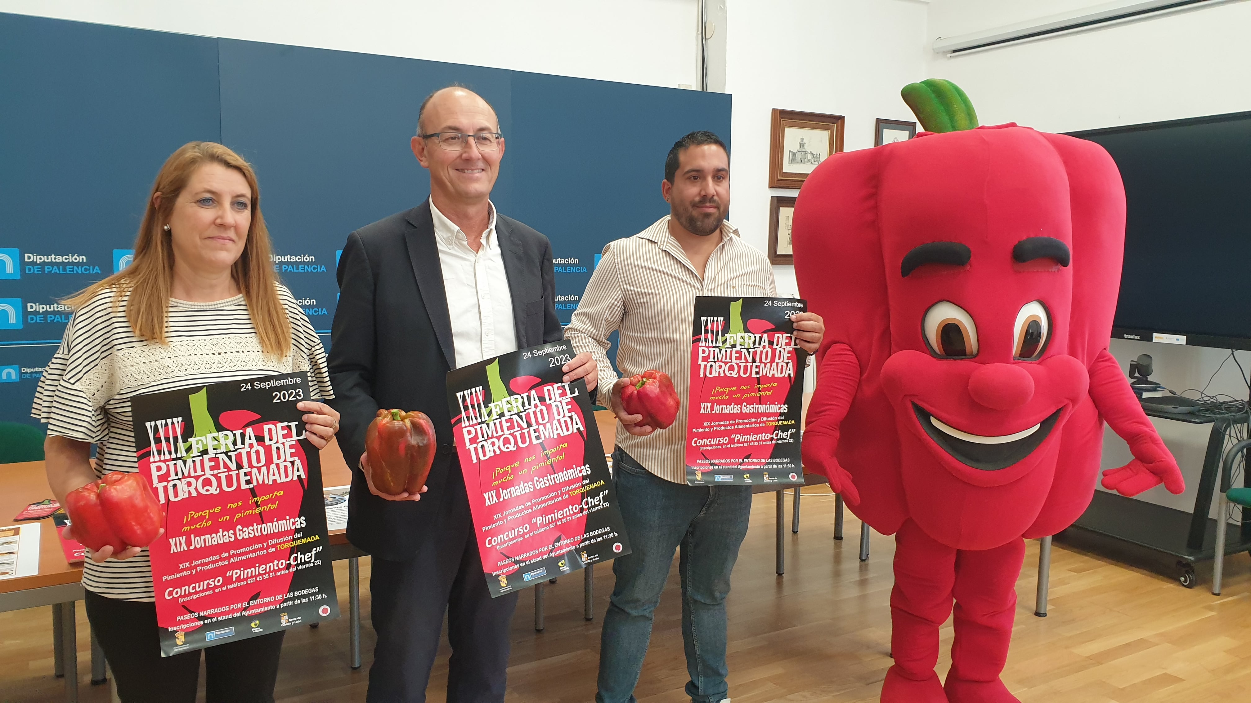 Torquemada celebra su XXIX Feria del Pimiento con la previsión de una buena cosecha