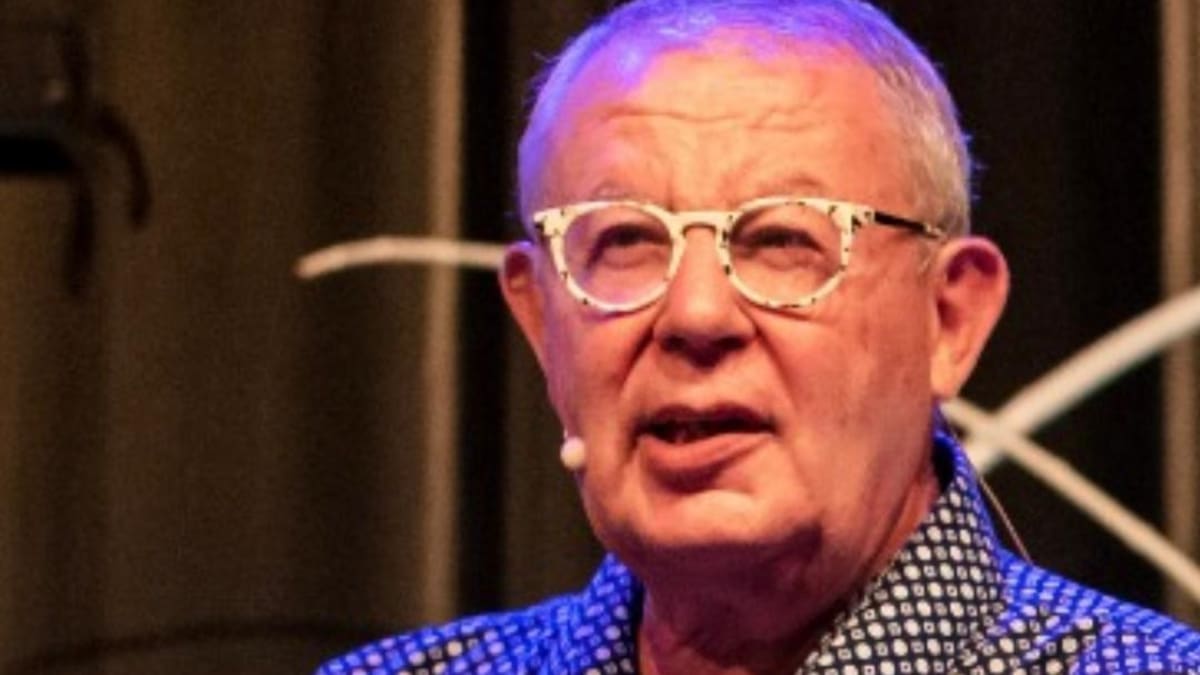 El enano infiltrado de Ruiz Vivo: 'El triple de Antelo'