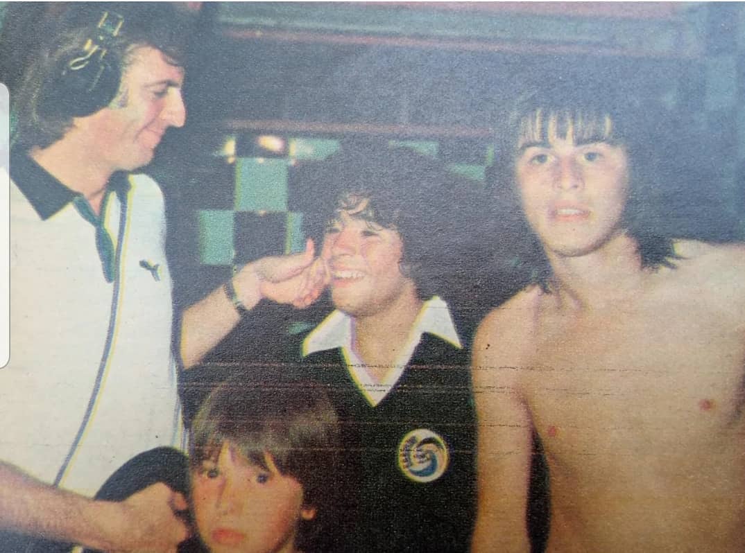 Menotti, Maradona y Barrera, tras un amistoso de la selección argentina juvenil ante el New York Cosmos.