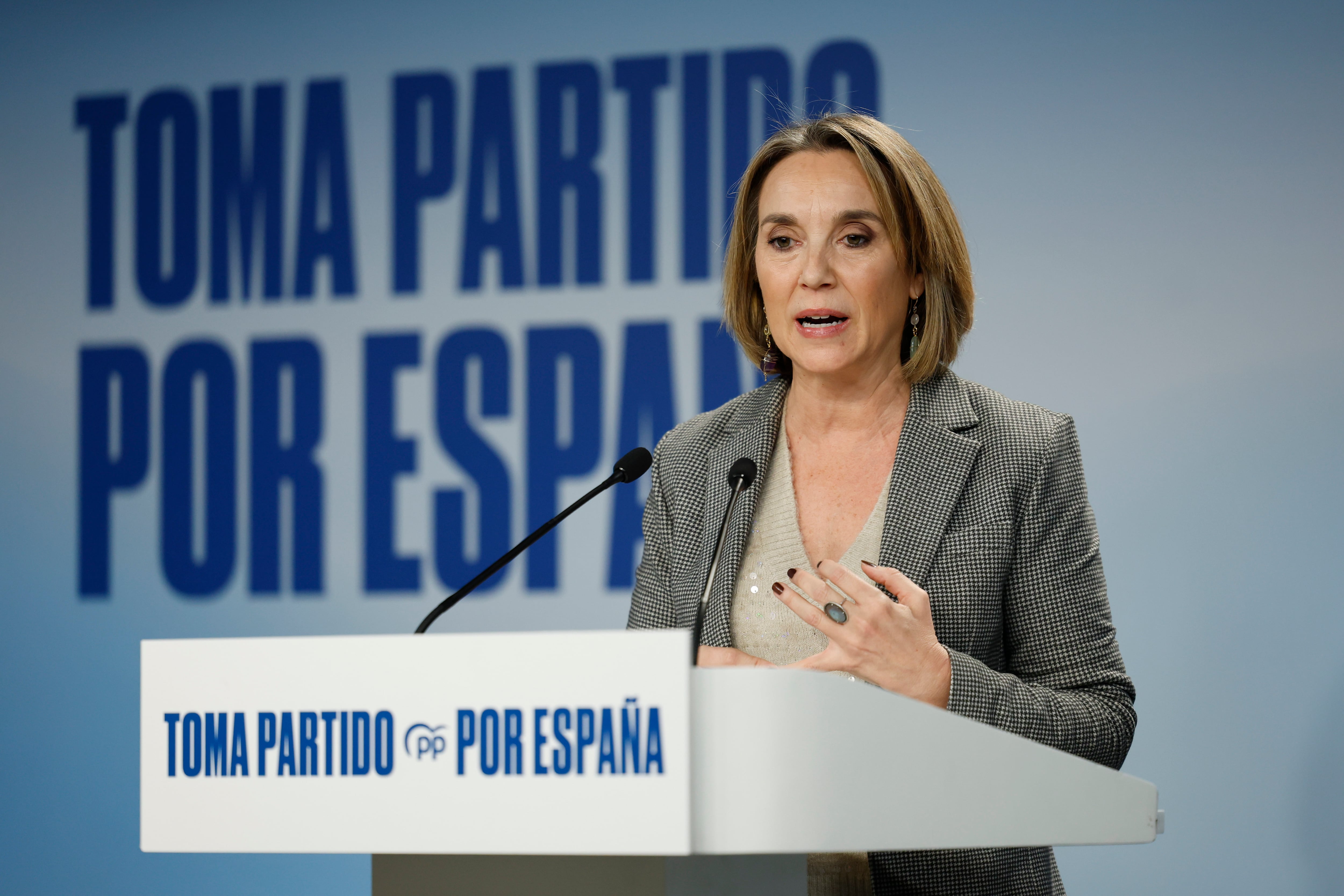 La vicesecretaria de Regeneración Institucional del PP, Cuca Gamarra en rueda de prensa posterior a la reunión del Comité de Dirección de la formación