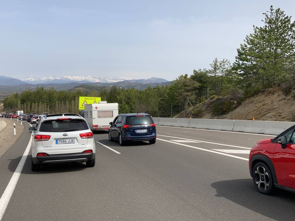 Puente de San Jorge con Huesca al 40% de ocupación y con circulación lenta en Monrepós