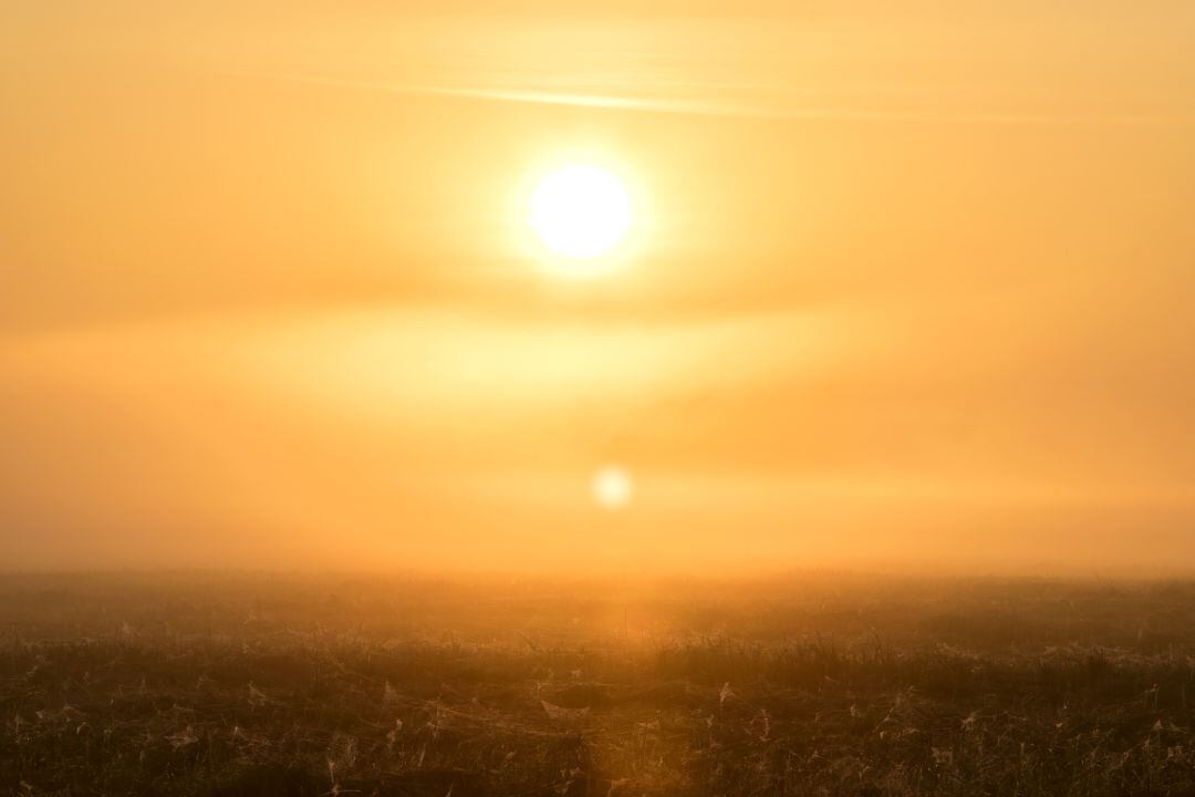 El sol sobre una ciudad