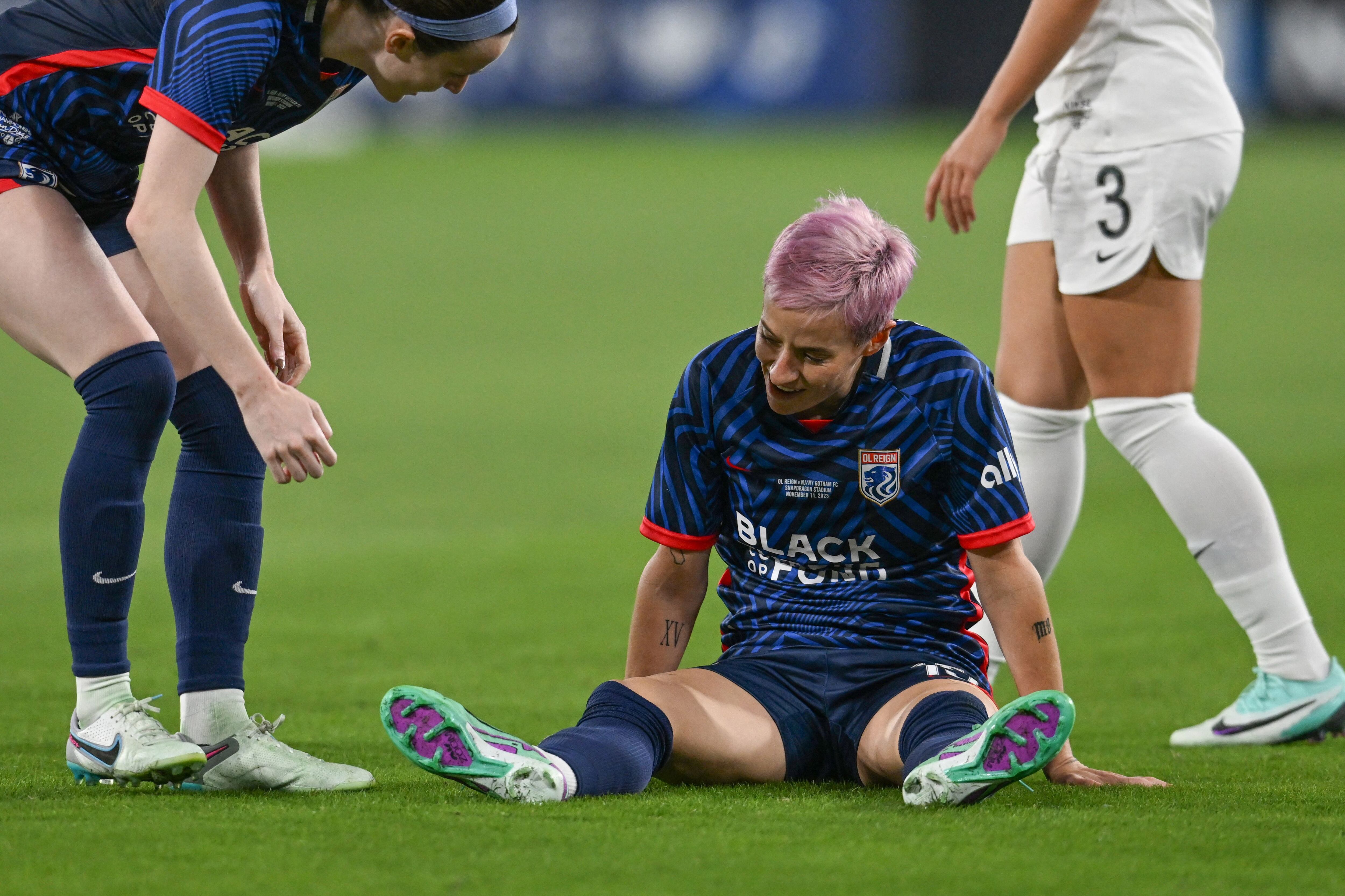 Megan Rapinoe, tras su lesión en los primeros minutos del Reign - Gotham