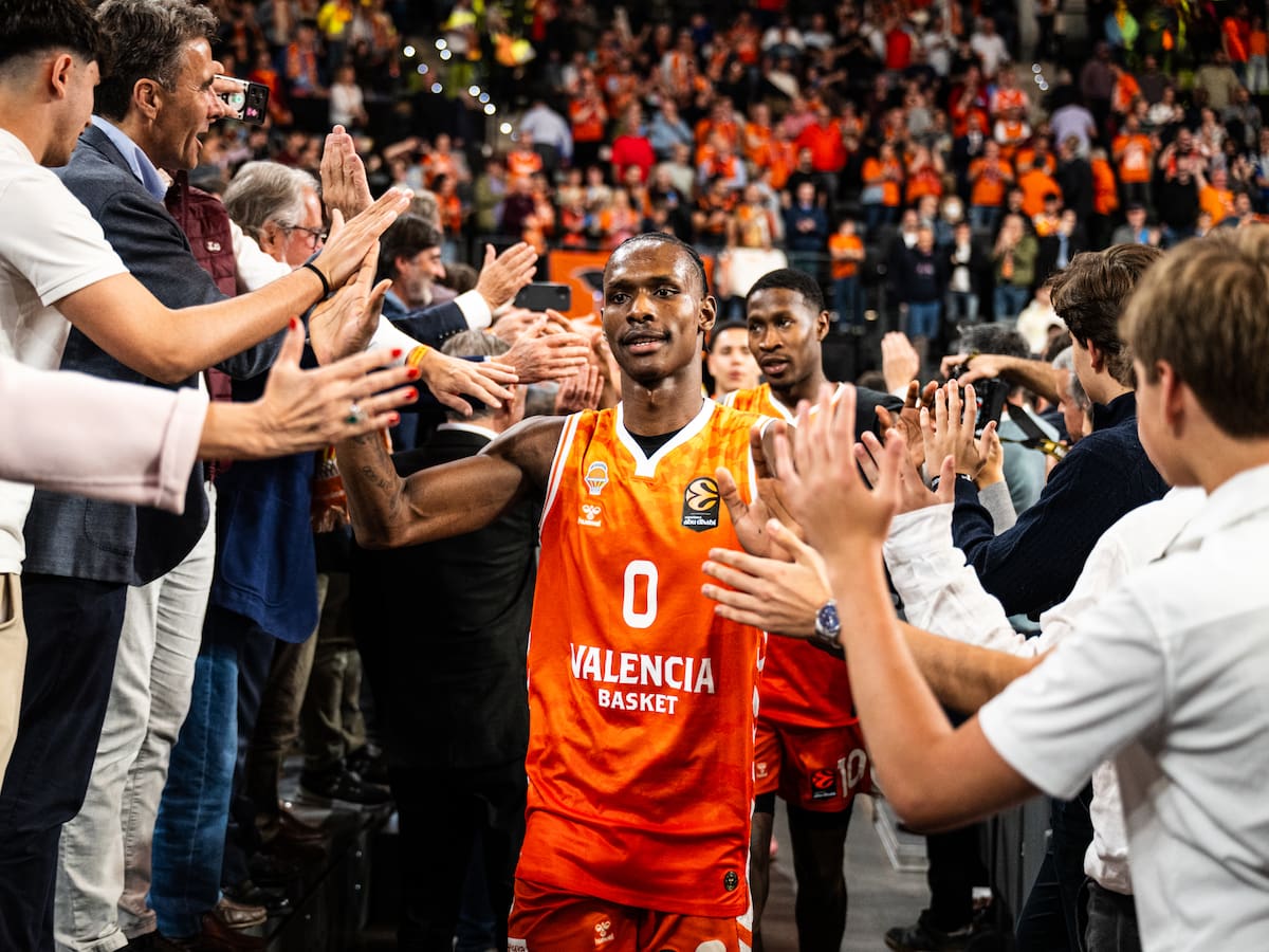 Brancou Badio amplía su contrato con Valencia Basket