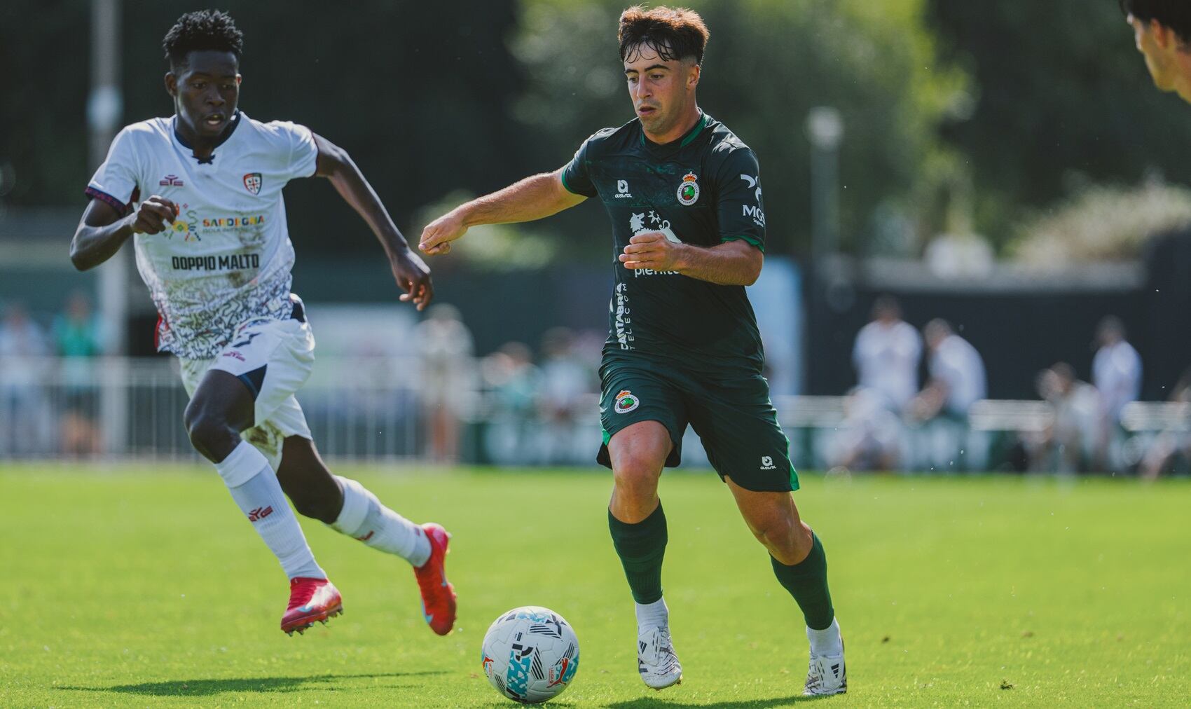 Solórzano, ante el Cagliari.