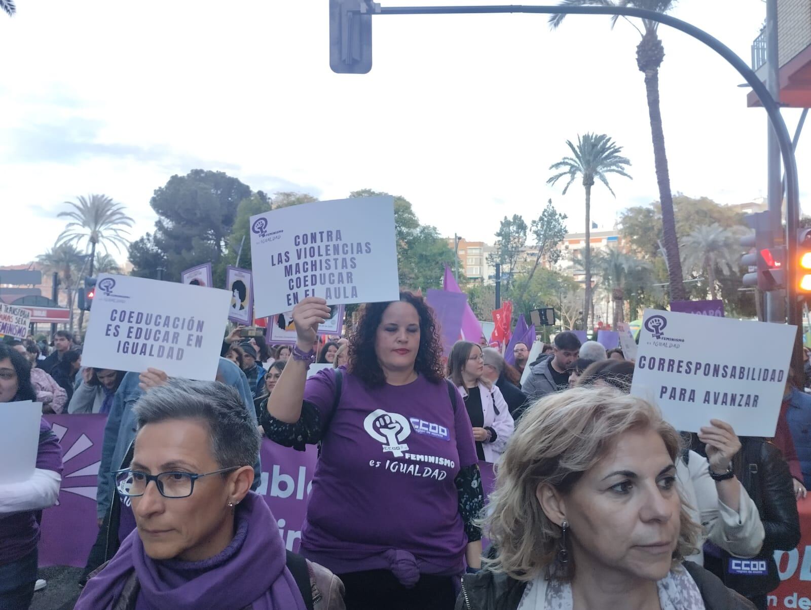 El 8M ya marcha por las calles de Murcia