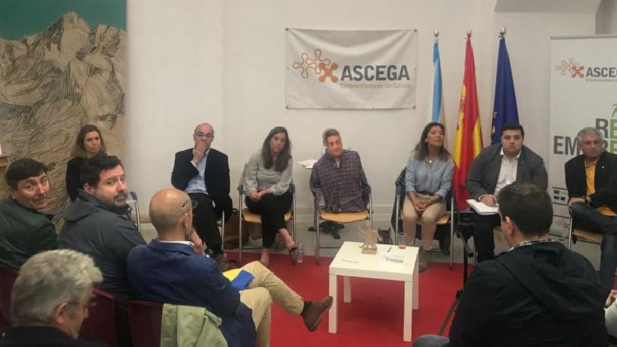 Ferreiro tacha de falta de respeto el monigote de la asociación Ascega