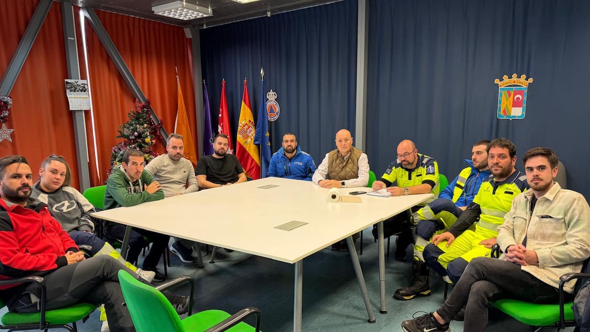 Carlos Blázquez, alcalde de Colmenar Viejo, sobre la situación de impago de nóminas por parte de la empresa del servicio de ambulancia municipal