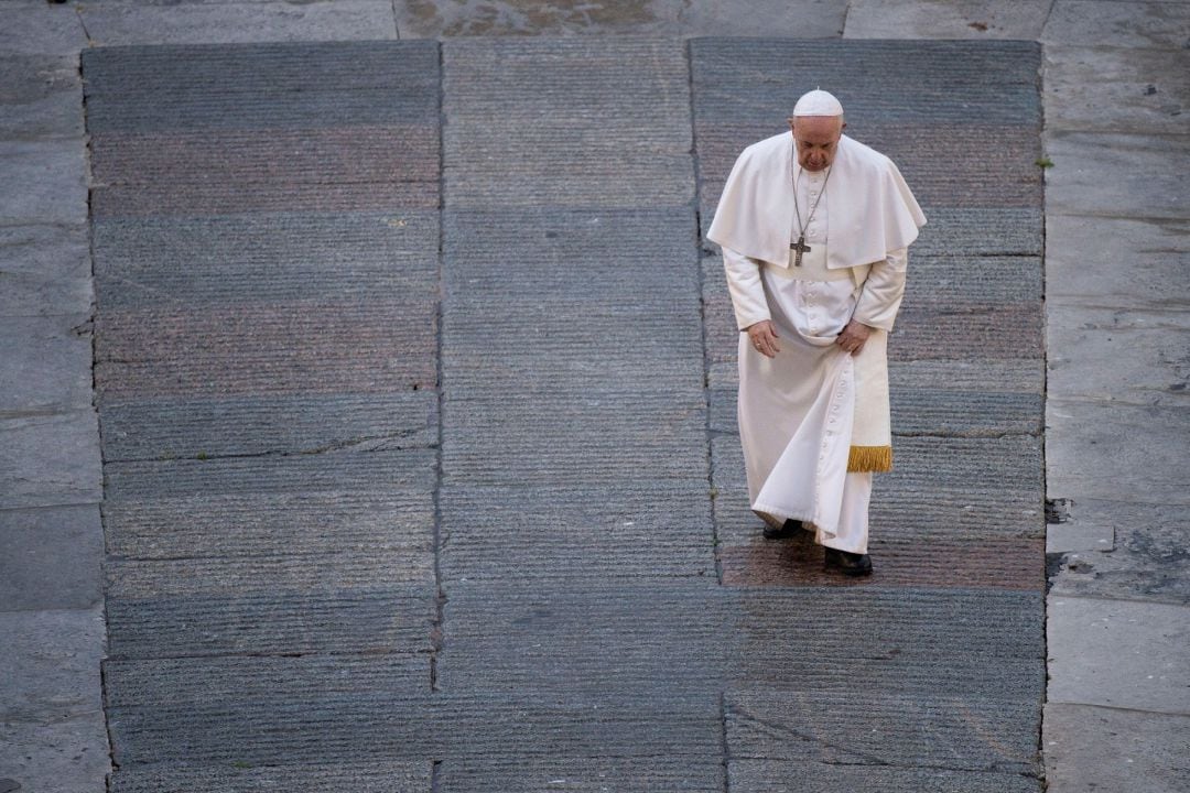 El papa Francisco ha rechazado la renuncia de un cardenal. 