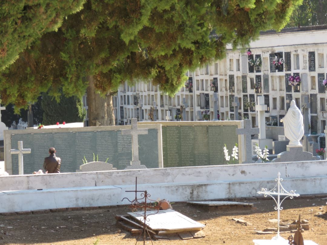 Muros de la Memoria del Cementerio de La Salud en Córdoba