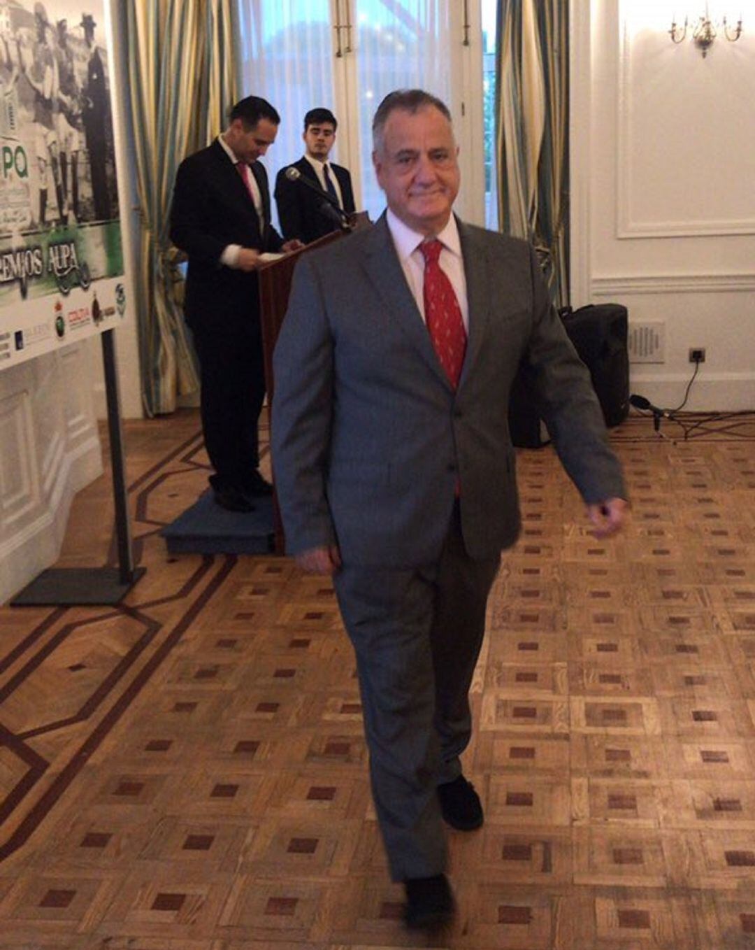 El presidente de AUPA, Antonio Sáinz Cueto, durante la gala que organizaron