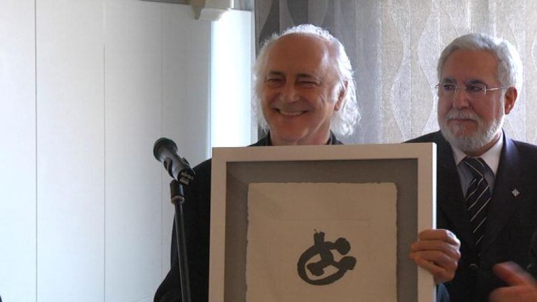 El cantautor Amancio Prada galardonado con el premio Laxeiro 2016