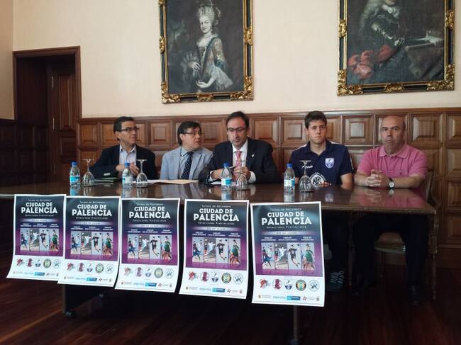 De izquierda a derecha: Facundo Pelayo, Carlos Sainer, Alfonso Polanco, Fernando López y José Ignacio Rioseras.