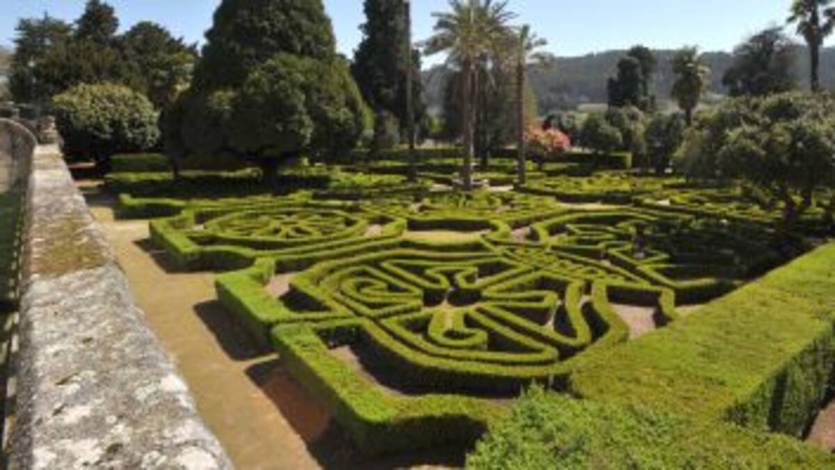 Creadores emergentes se reúnen en torno a la teoría y práctica de la luz