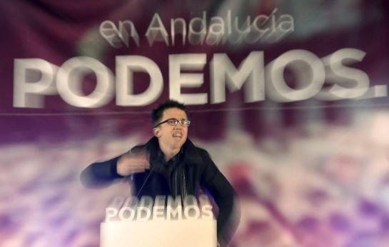 GRA358. CÓRDOBA, 07/03/2015.- El secretario político de Podemos, Iñigo Errejón, durante el mitin electoral para los comicios andaluces del próximo 22 de marzo celebrado esta noche en Córdoba. EFE/Rafa Alcaide