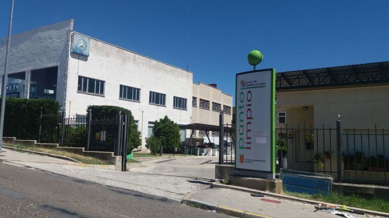 El Punto Limpio está en el número 3 de la calle Río Pomar, en el Polígono de las Hervencias