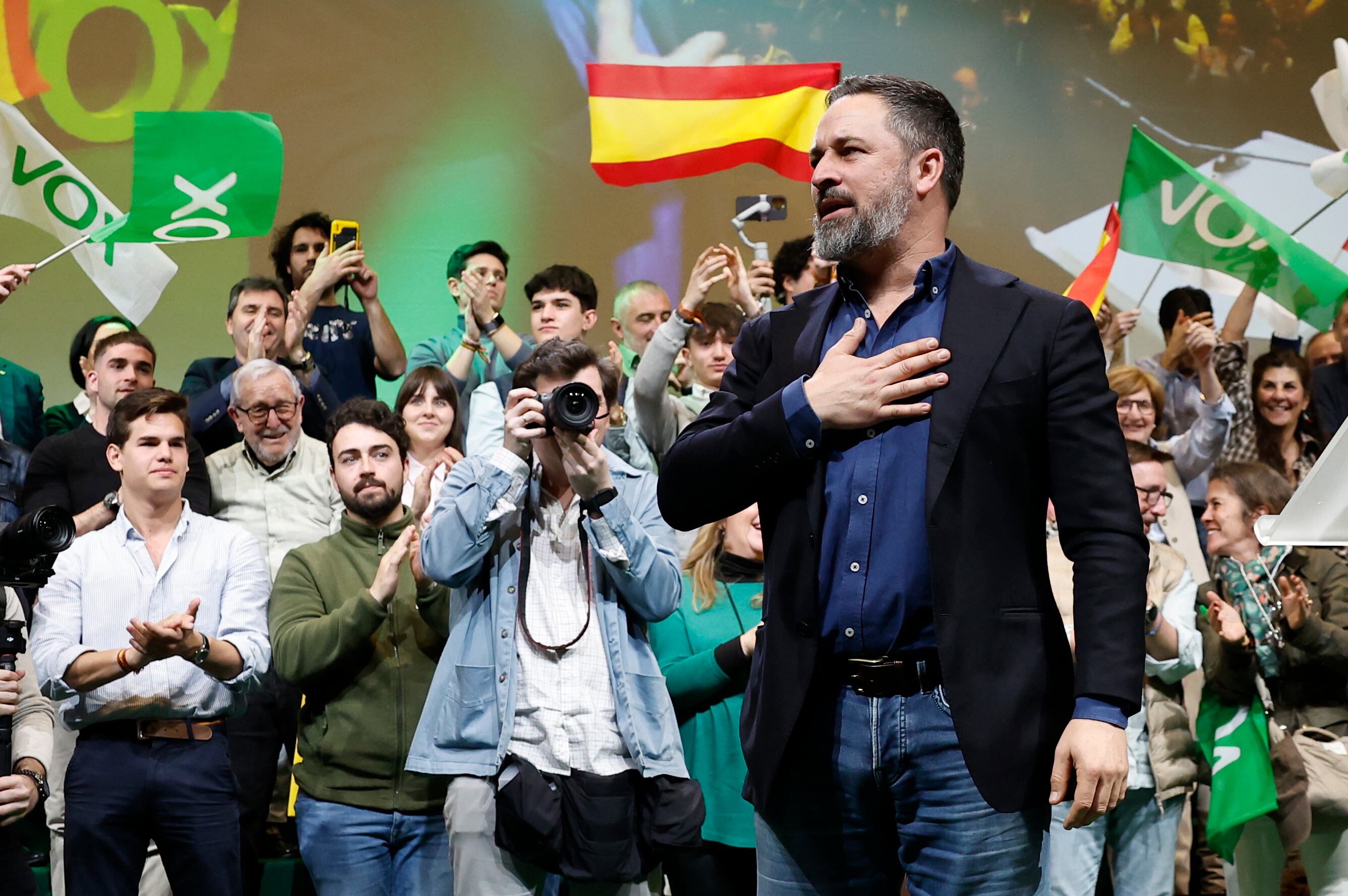 El líder de Vox Santiago abascal, durante el acto público en el que ha sido reelegido este sábado presidente de Vox por la Asamblea General extraordinaria de afiliados por un período de cuatro años.