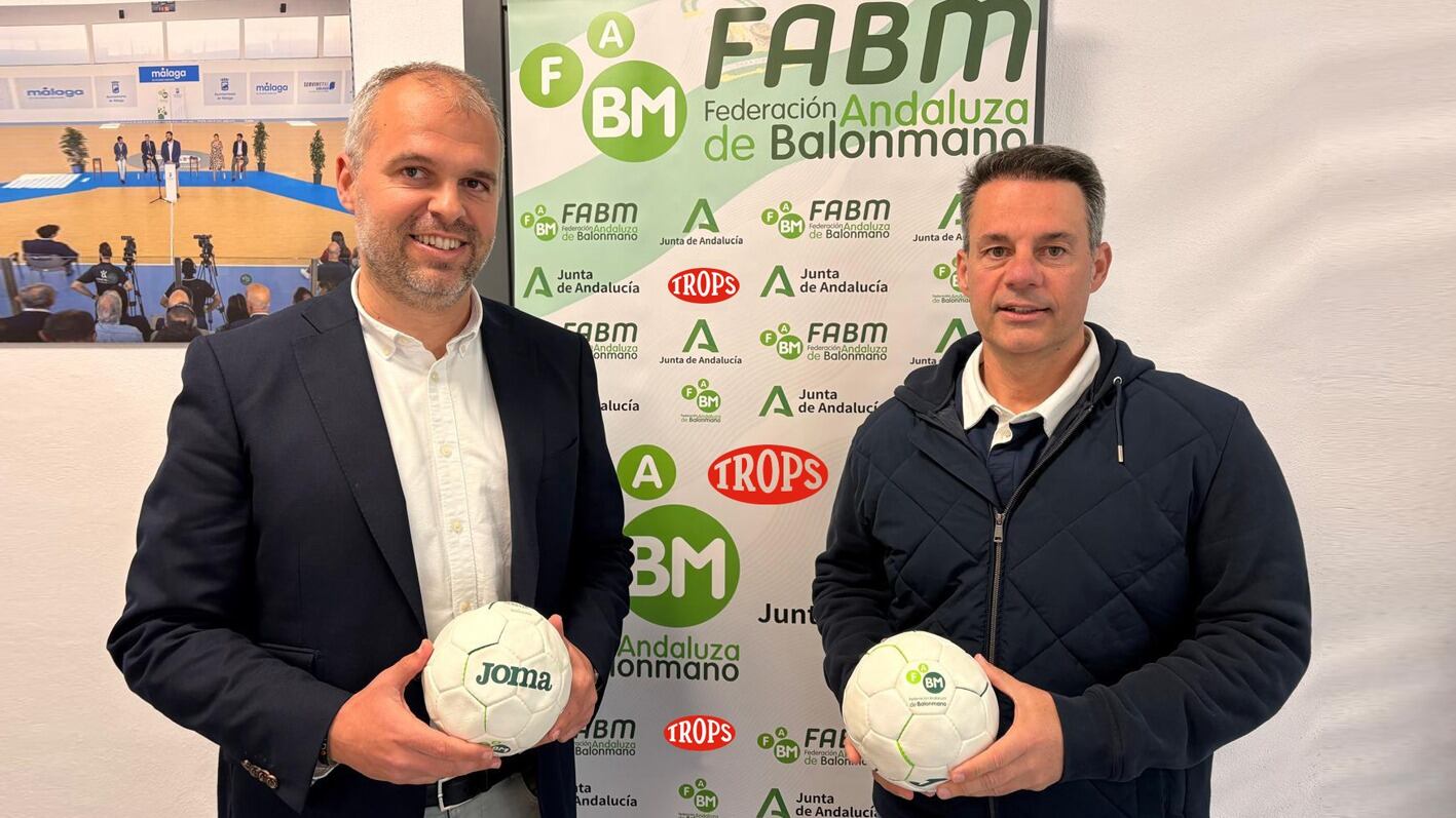 Los dirigentes de la Delegación malagueña de balonmano y Trops Málaga