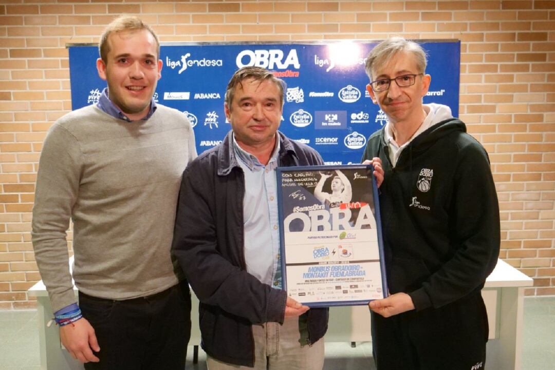 El partido estará patrocinado por Ulla Oil. En la foto, Dani Agra, Jesús García y Moncho Fernández