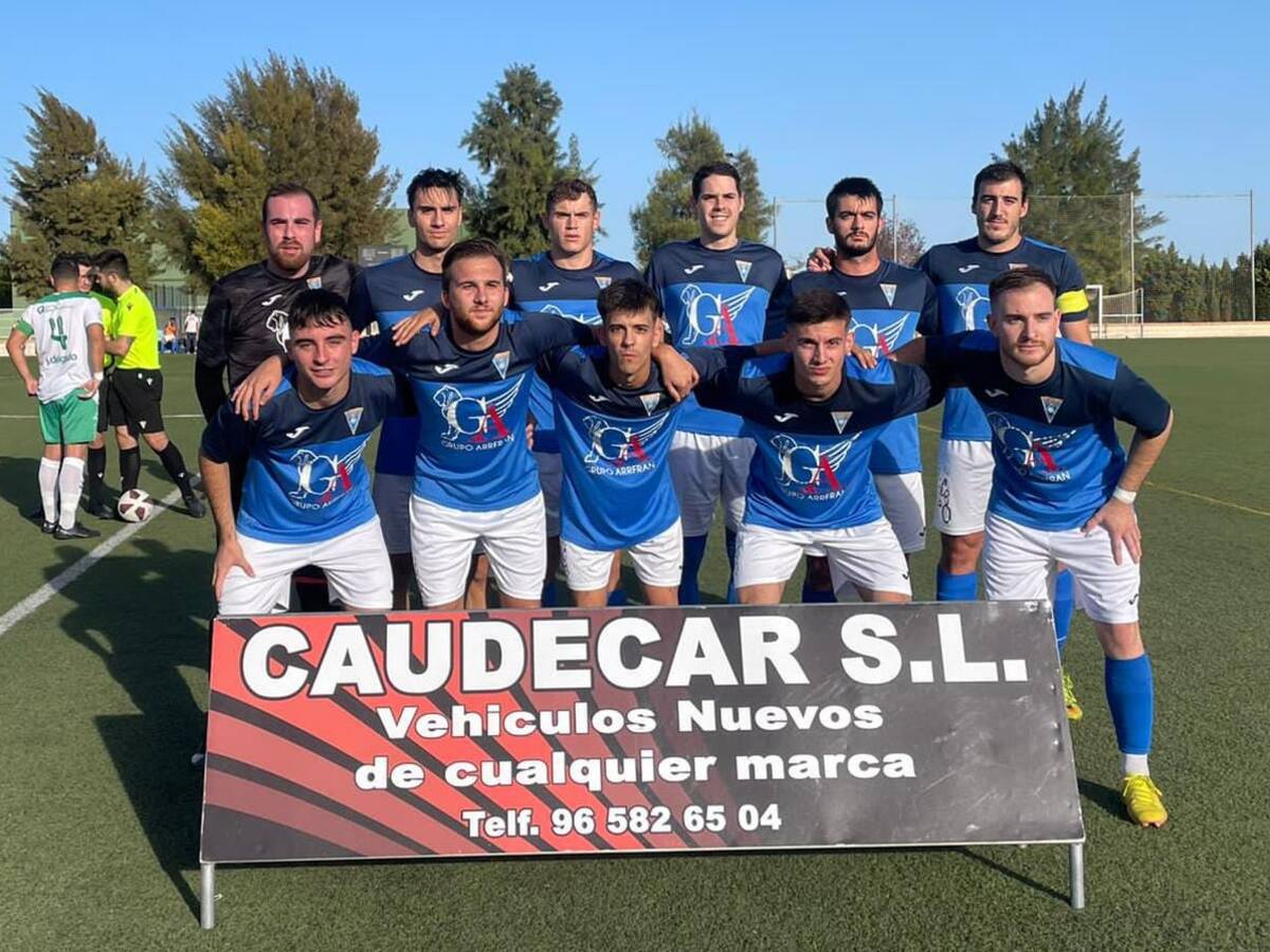 Trabajada victoria del Caudetano 2-1, que remontó ante el Socuellamos B con goles de Chema y Pinto