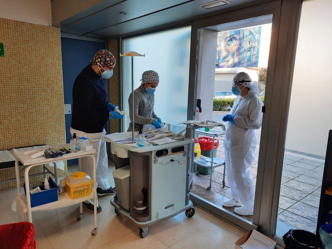 Zona de pruebas PCR en el Centro de Salud de Corea en Gandia
