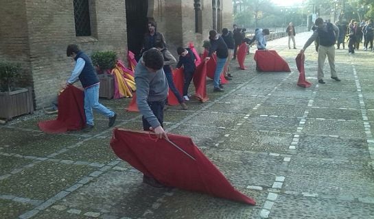 Los más jovencitos torearon de muleta siguiendo las indicaciones de Dávila Miura