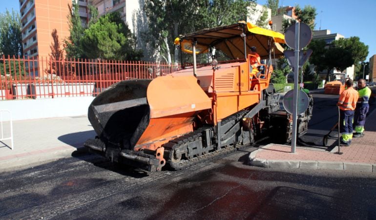 Los trabajos de asfaltado mejorarán la movilidad en la localidad